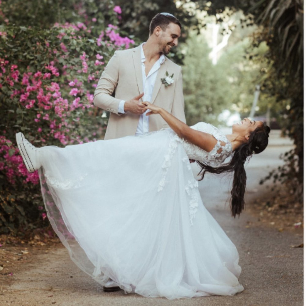 Galia Lahav 902 Wedding Gown Street Size 4